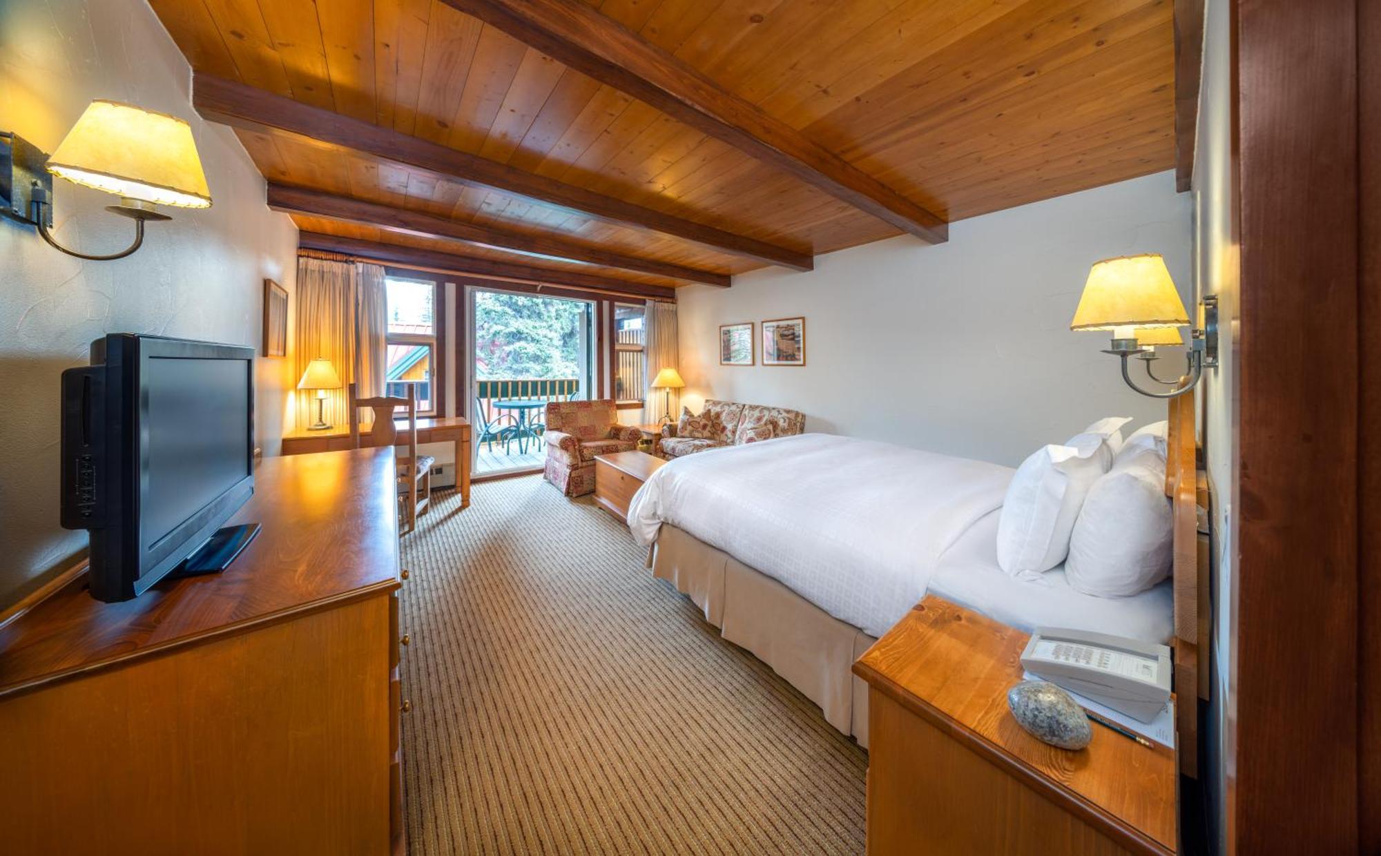 Post Hotel & Spa Lake Louise Extérieur photo