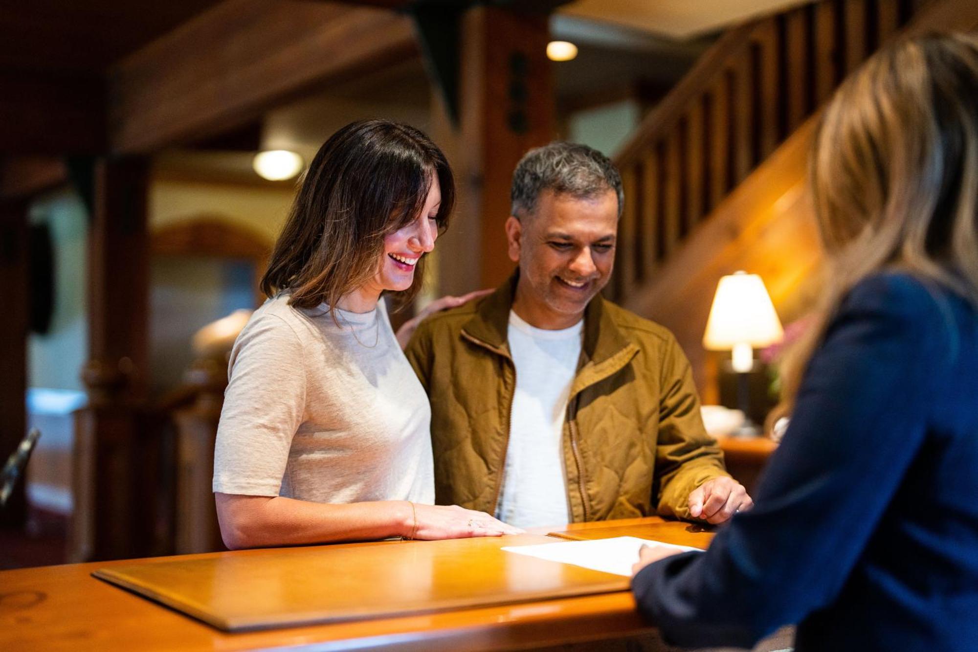 Post Hotel & Spa Lake Louise Extérieur photo