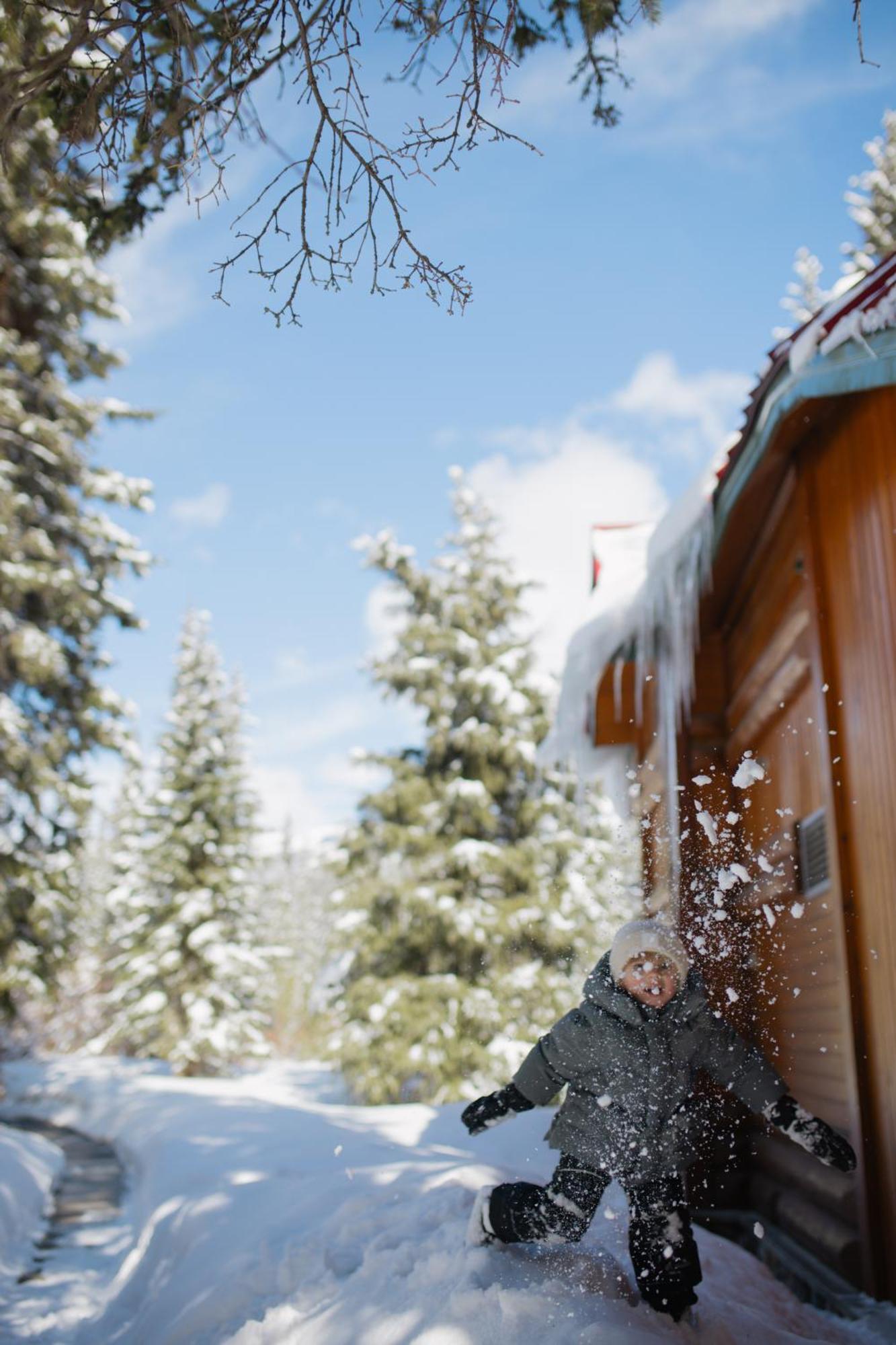 Post Hotel & Spa Lake Louise Extérieur photo