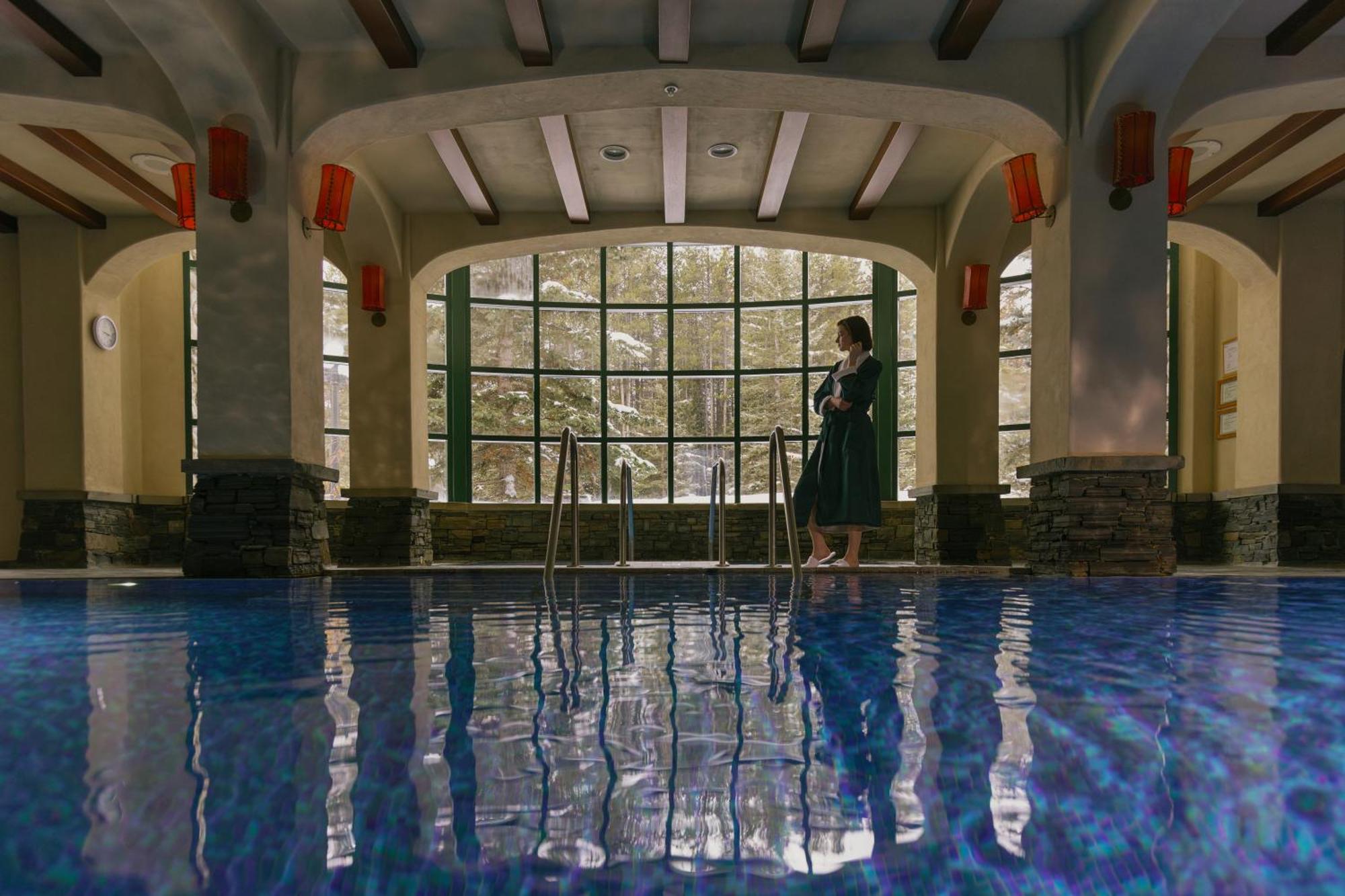 Post Hotel & Spa Lake Louise Extérieur photo